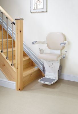 Une utilisation simple pour fauteuil monte escalier droit à marseille