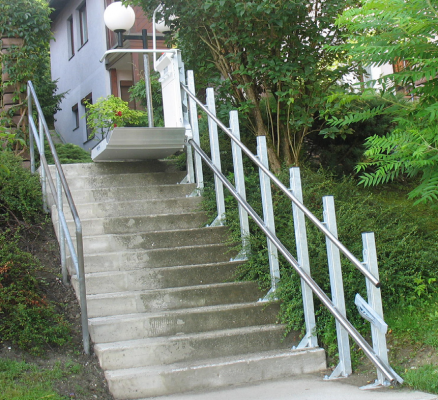 plate-forme monte escalier exterieur